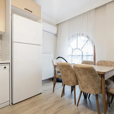 Live In A Dream House! Apartment